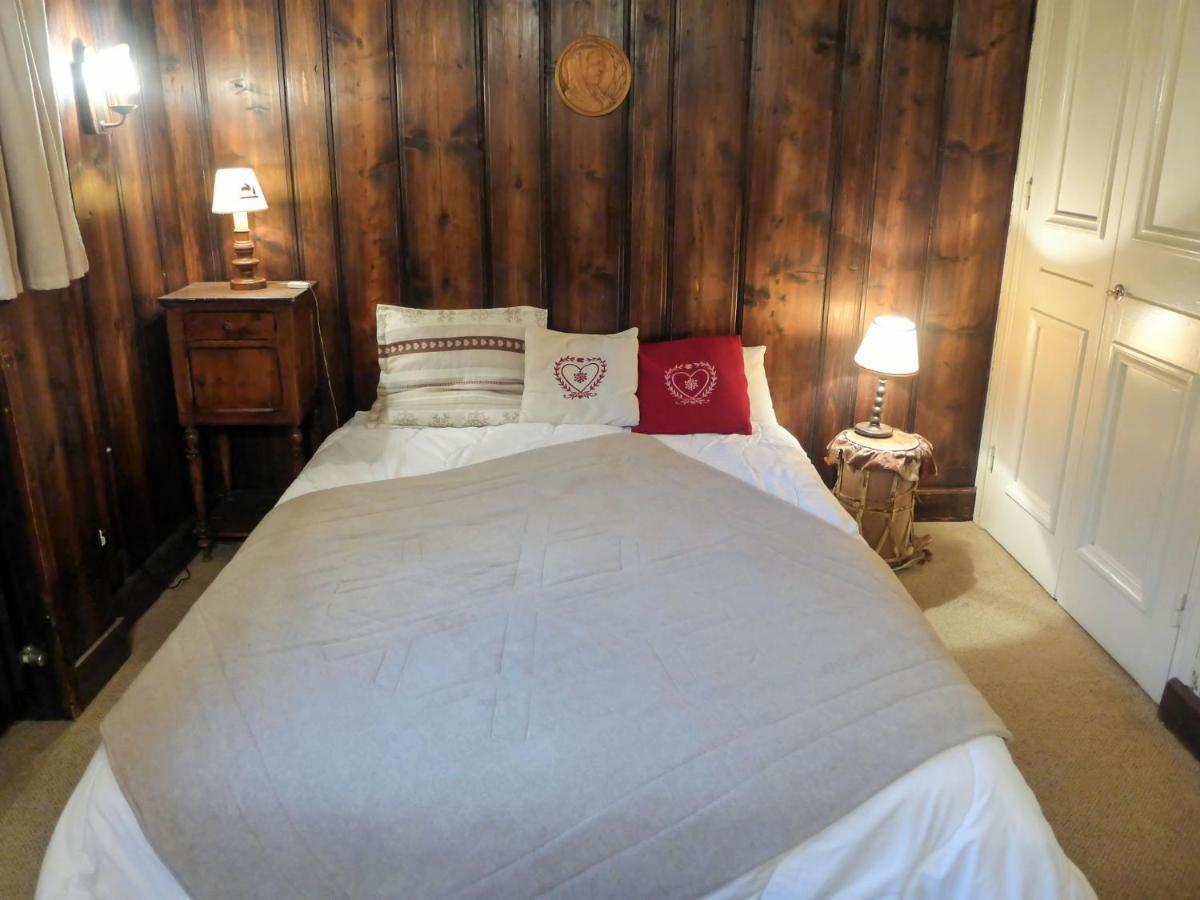 Apartment Le Brevent-14 By Interhome Chamonix ภายนอก รูปภาพ